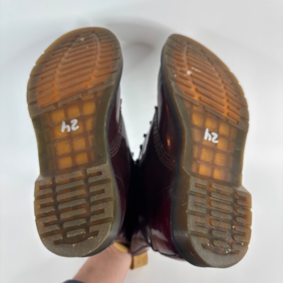 Dr. Martens Vegan Cherry 1460 Combat Boots Mens 9 L Airwalk 8 Eyelet Oxford - Picture 6 of 10